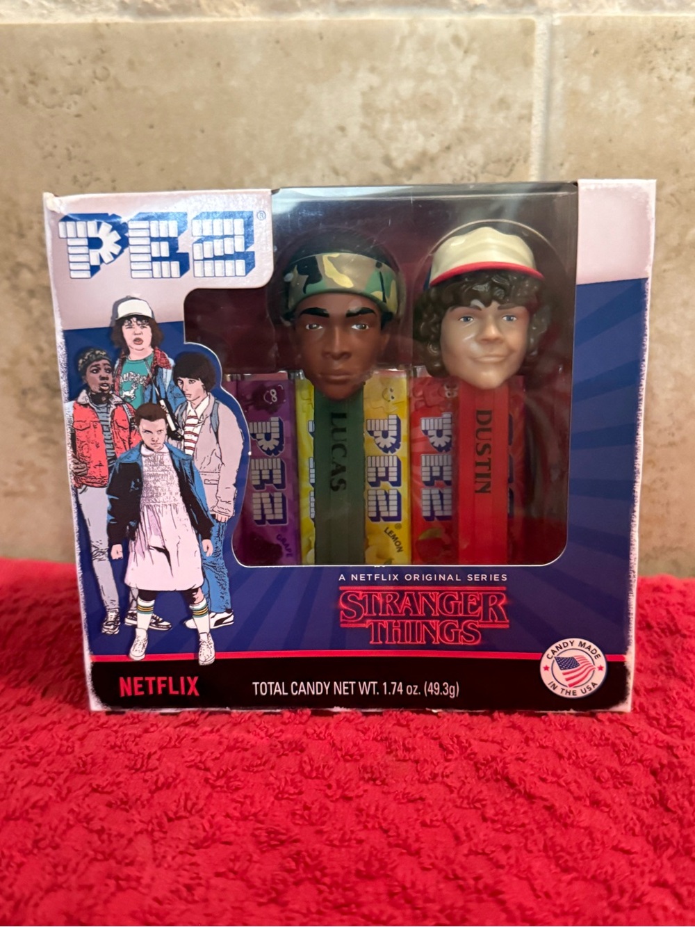 PEZ Stranger Things Lucas & Dustin PEZ Dispenser Set - Green & Red